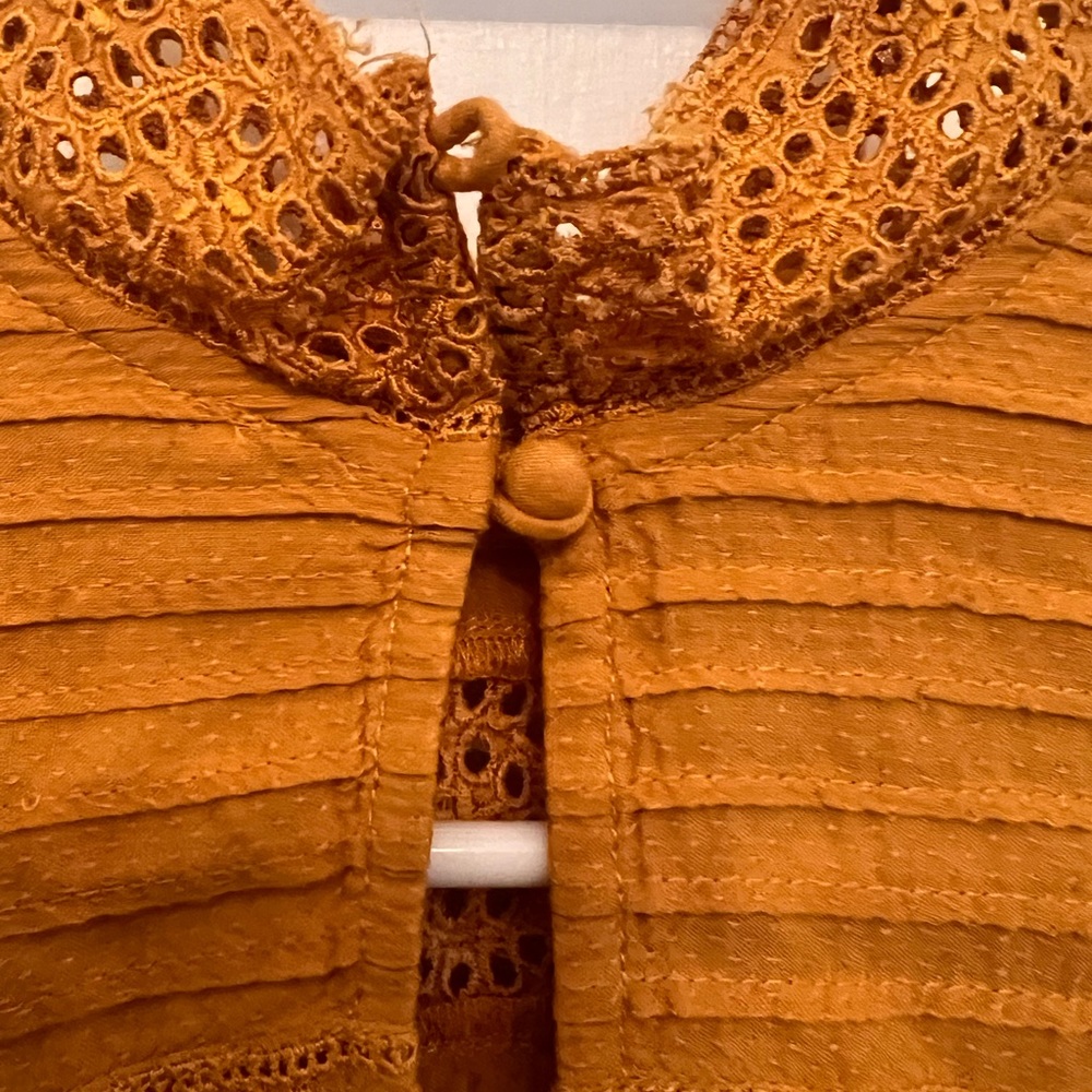 Free people eyelet top long sleeve size XS - Picture 6 of 7